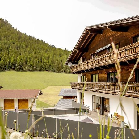 Wolf Apartments Padaun Vals Bagian luar foto