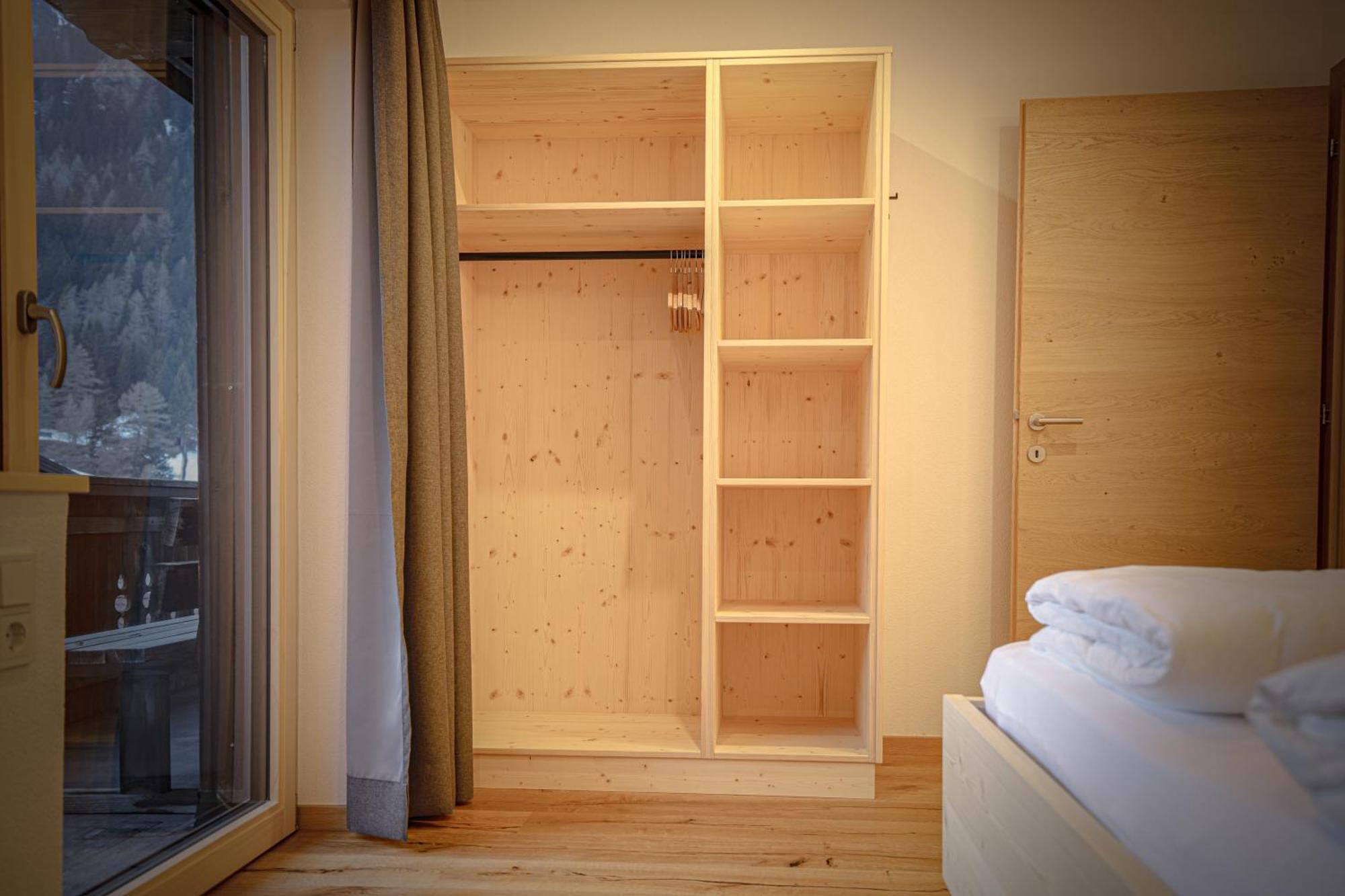 Wolf Apartments Padaun Vals Bagian luar foto