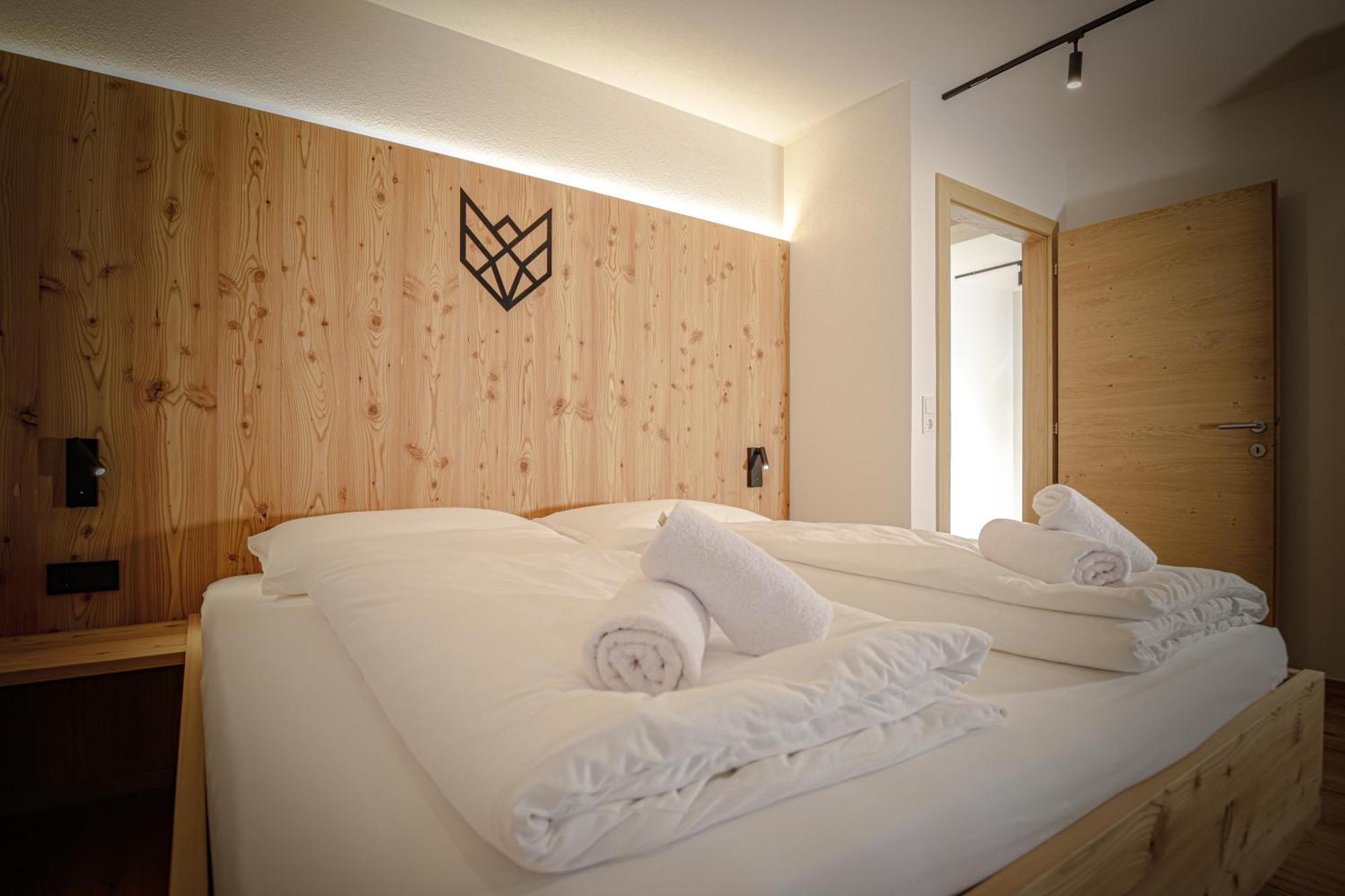 Wolf Apartments Padaun Vals Bagian luar foto