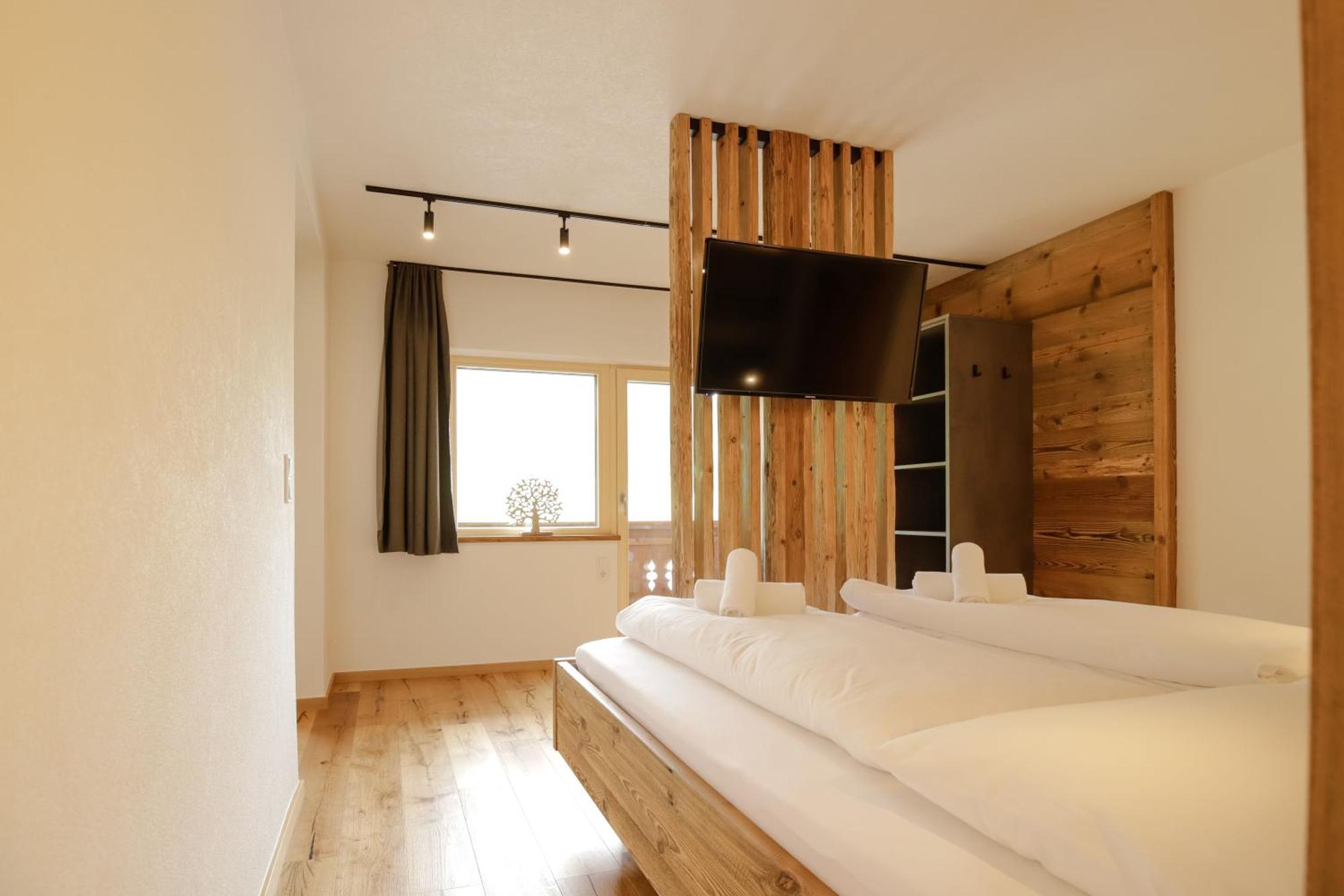 Wolf Apartments Padaun Vals Bagian luar foto