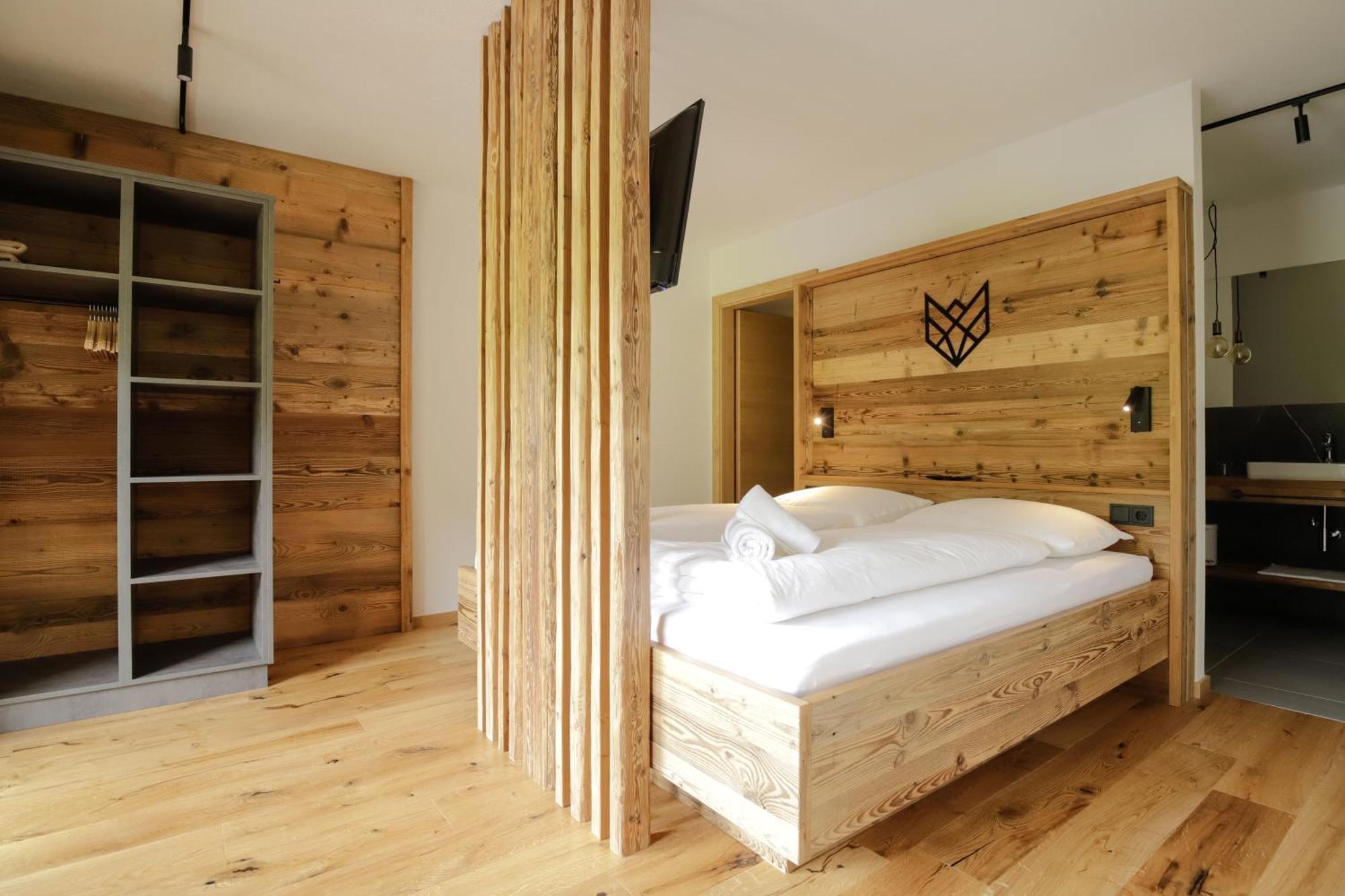 Wolf Apartments Padaun Vals Bagian luar foto